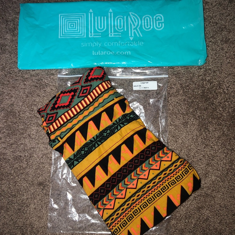 LulaRoe Leggings OS